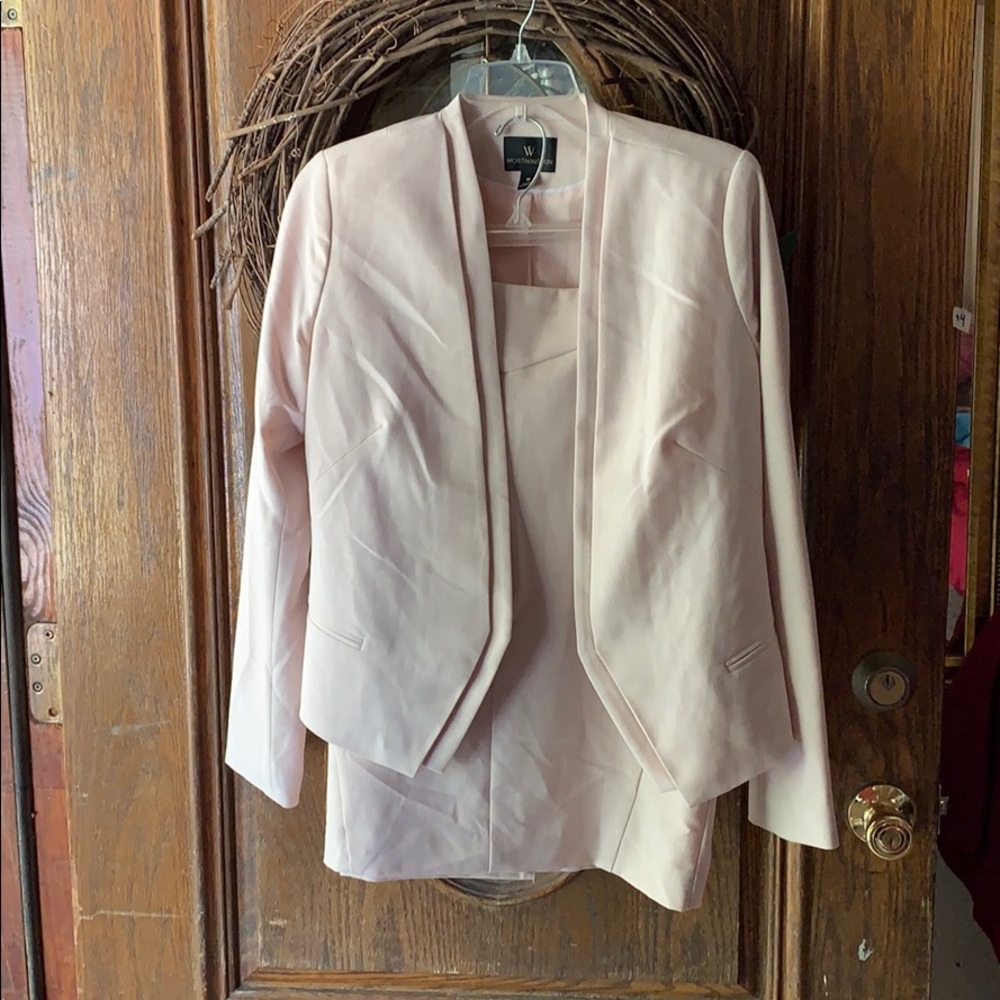 Women’s suit